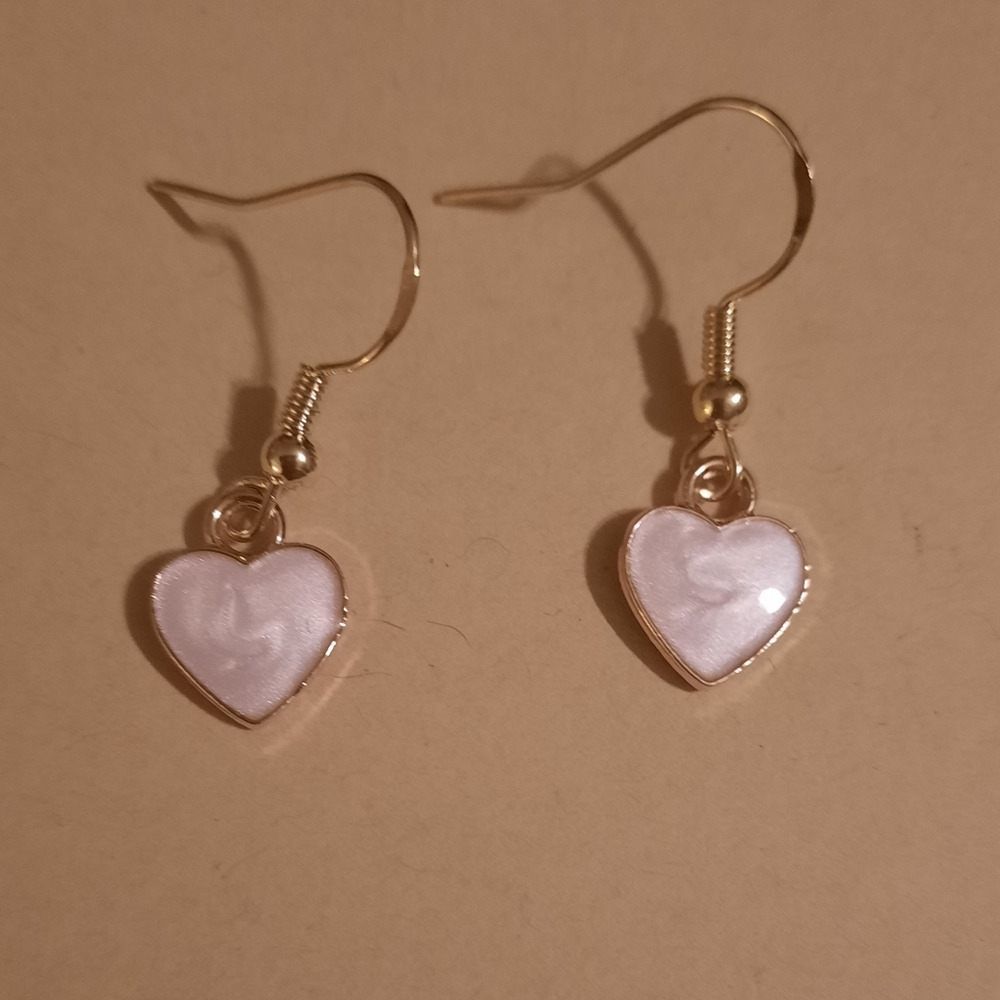NEW sterling w gold overlay pearly heart earrings in goldtone s925 2/25$